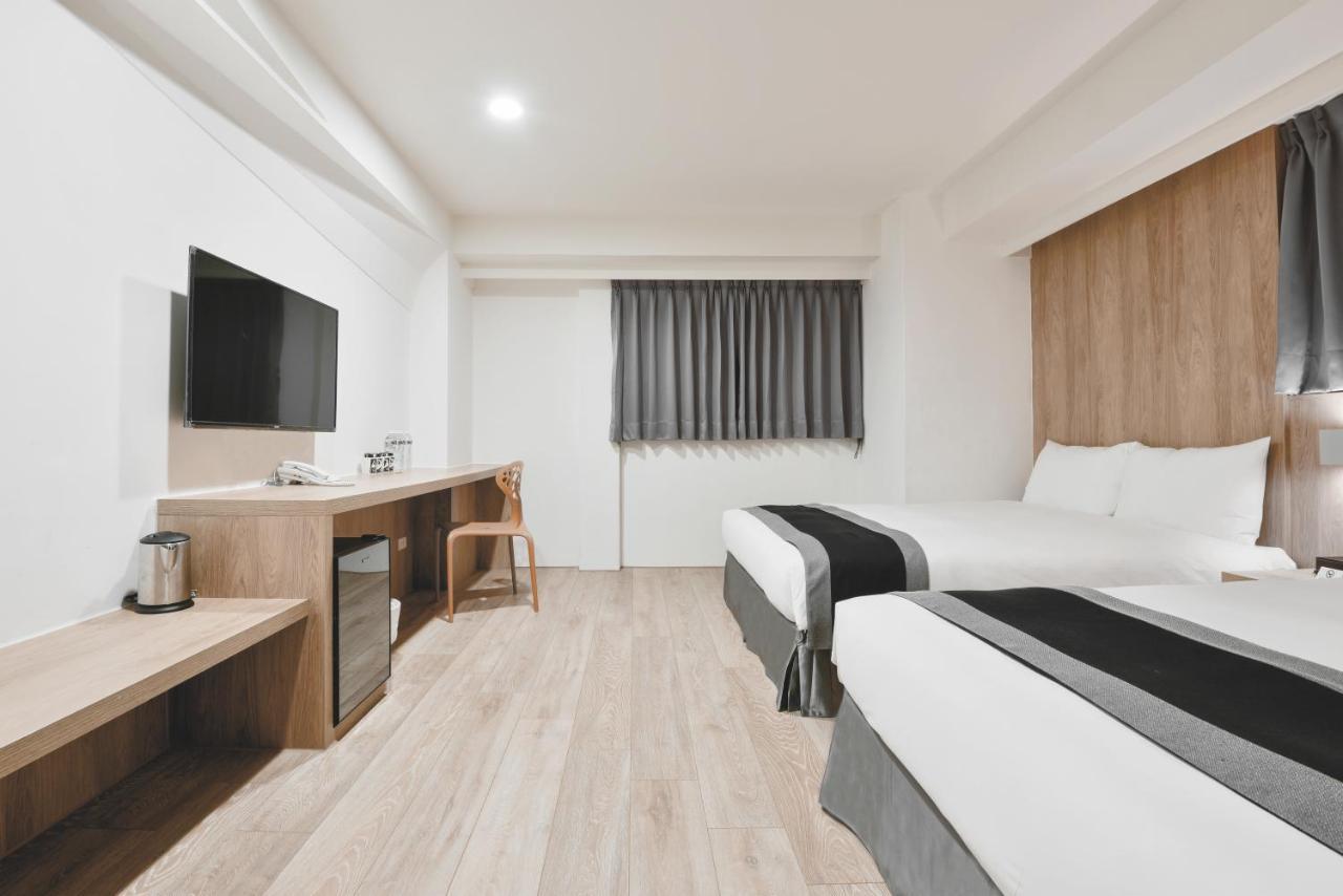 Trans Inn Taichung Exterior foto