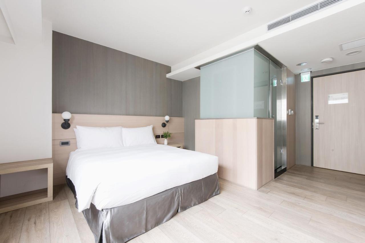 Trans Inn Taichung Exterior foto