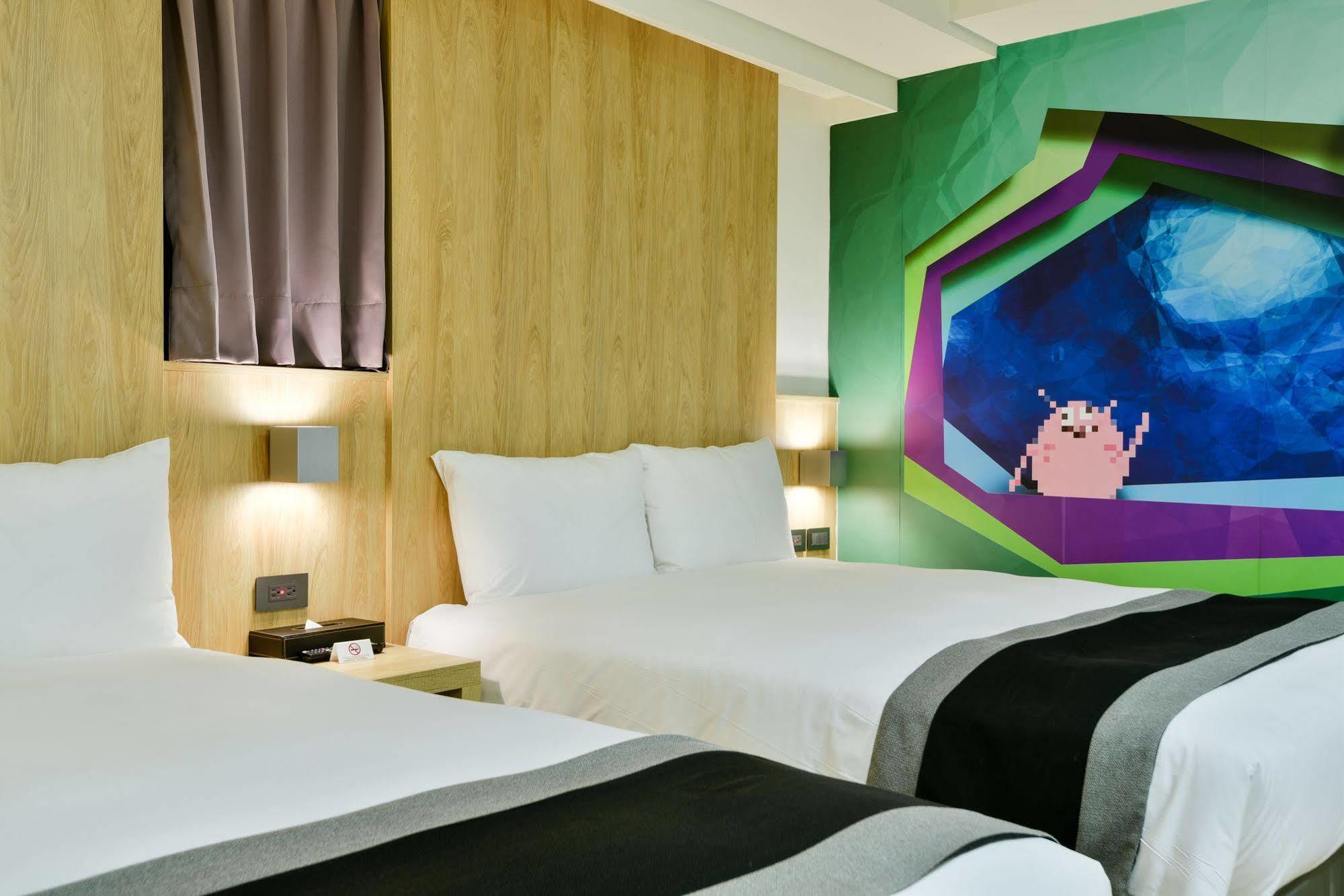 Trans Inn Taichung Exterior foto