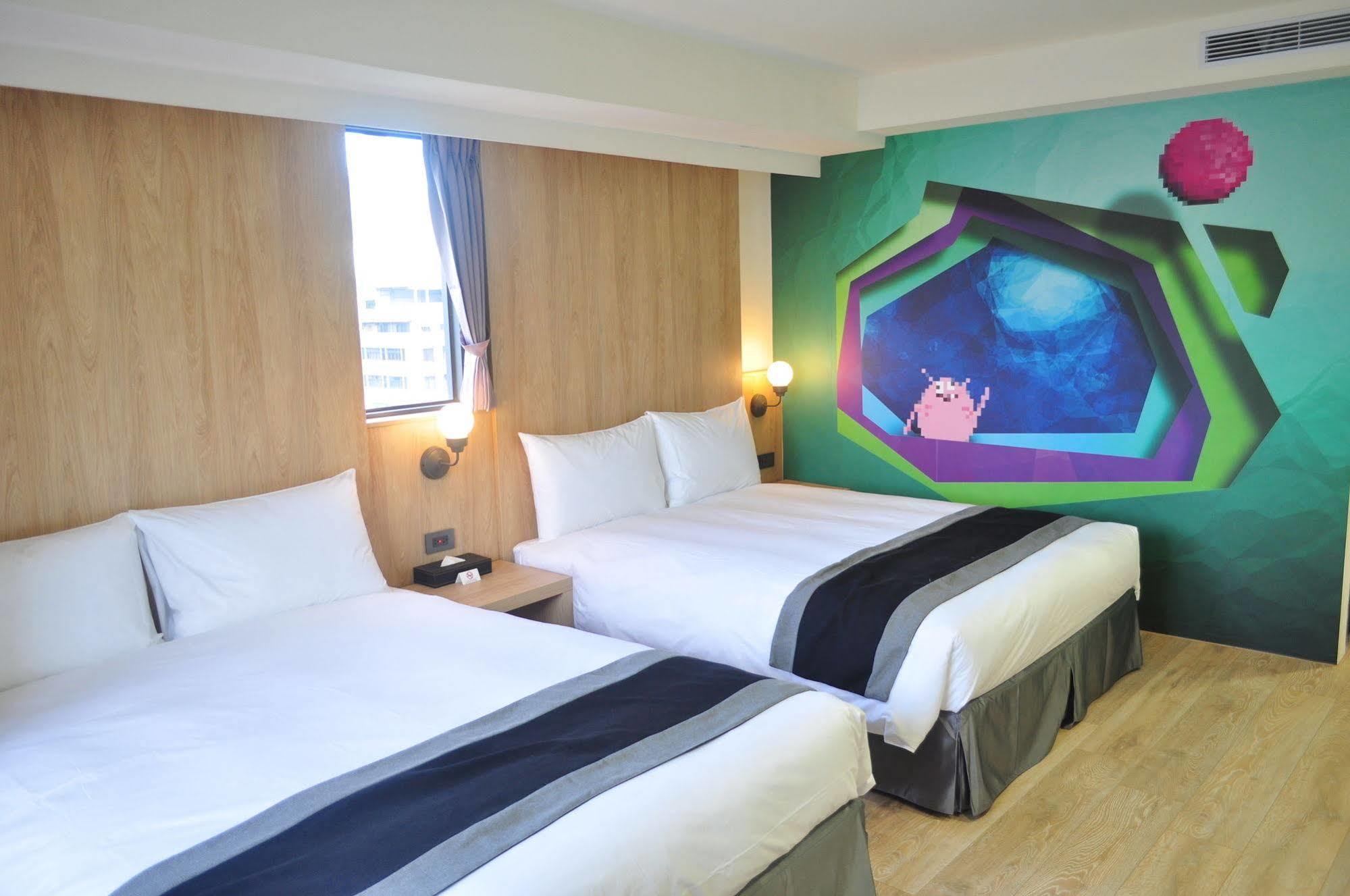 Trans Inn Taichung Exterior foto